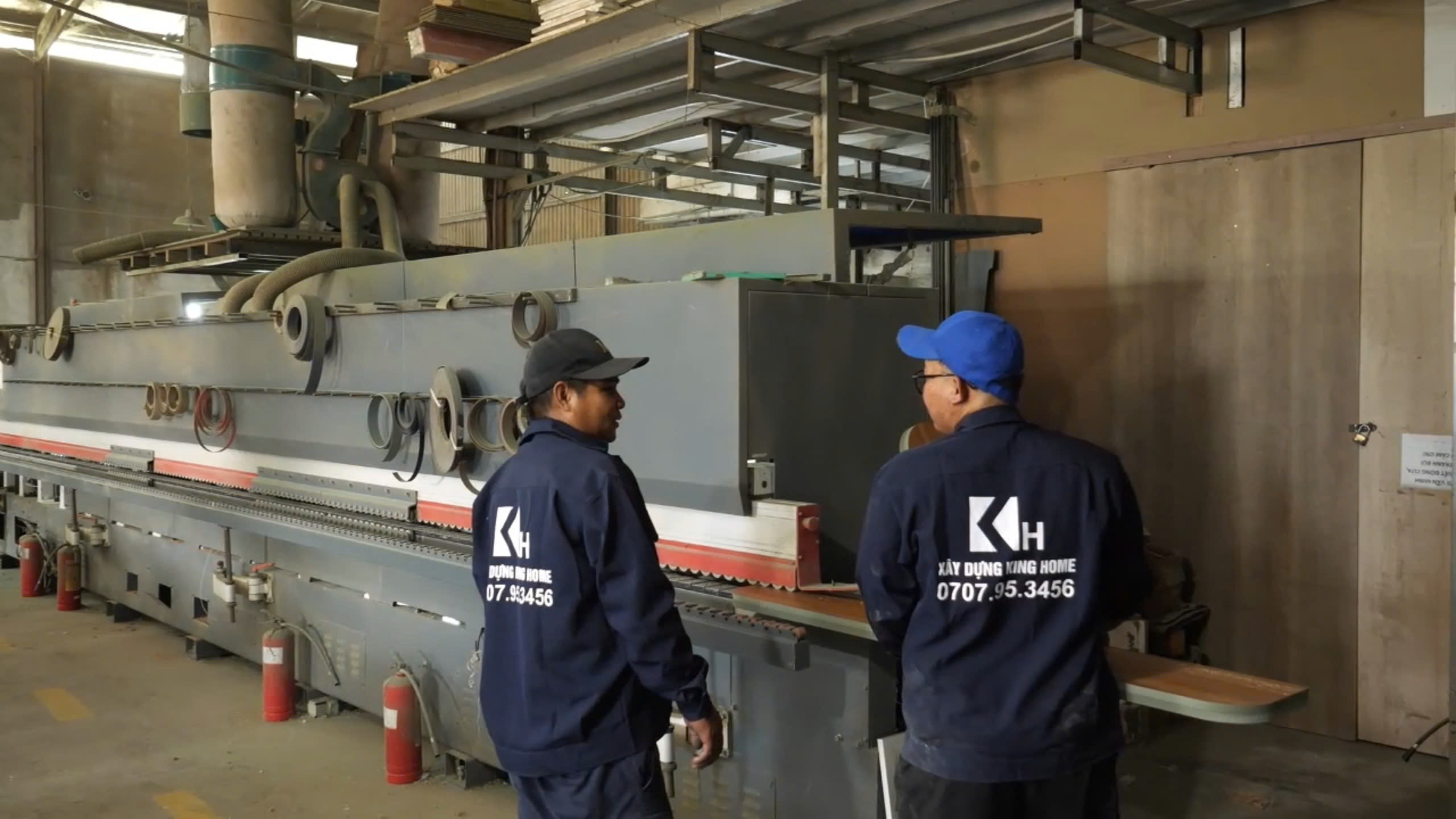 Quy trình khép kín xưởng nội thất Quy Nhơn với công nghệ hiện đại
