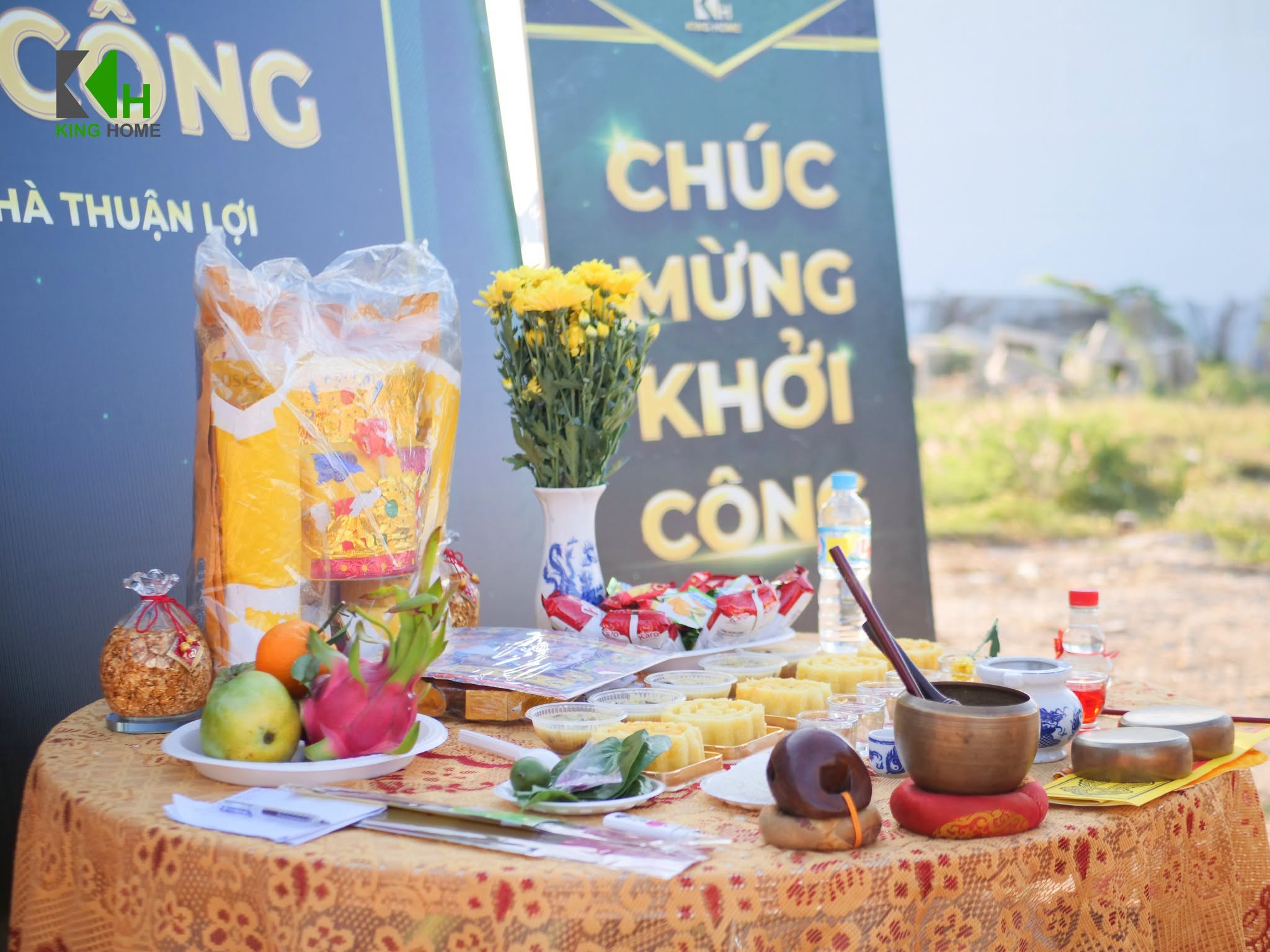 Mâm cúng động thổ xây nhà cần đảm bảo sự sạch sẽ, ngăn nắp và trang trọng