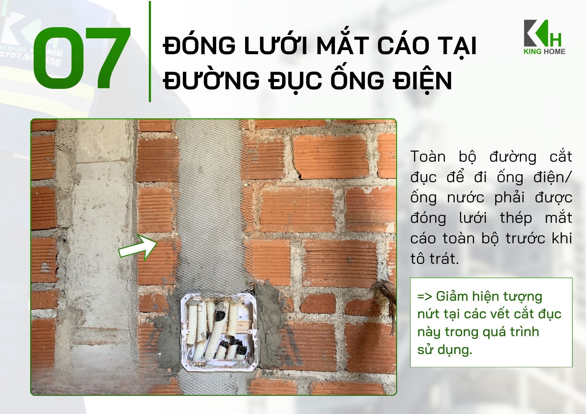 Đóng lưới mắt cáo tại đường đục ống điện, ống nước