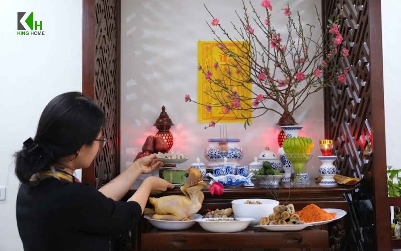 Xông nhà mới trước khi làm lễ cúng nhập trạch là một nghi thức được nhiều gia đình thực hiện nhằm chuẩn bị không gian trước khi chính thức chuyển về sinh sống.