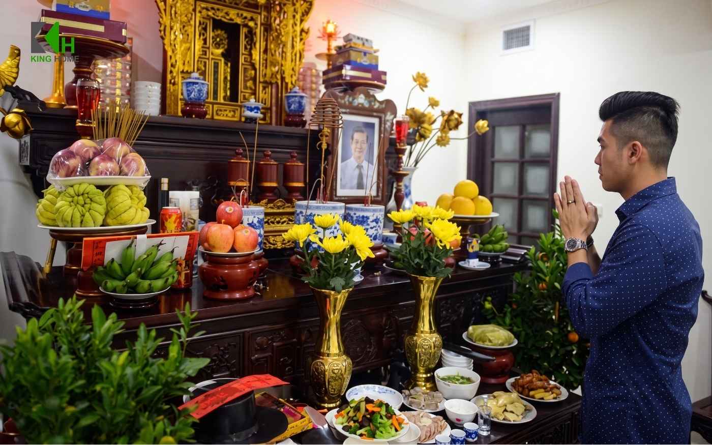Theo phong tục truyền thống, xông nhà mới thường được thực hiện trước lễ nhập trạch.