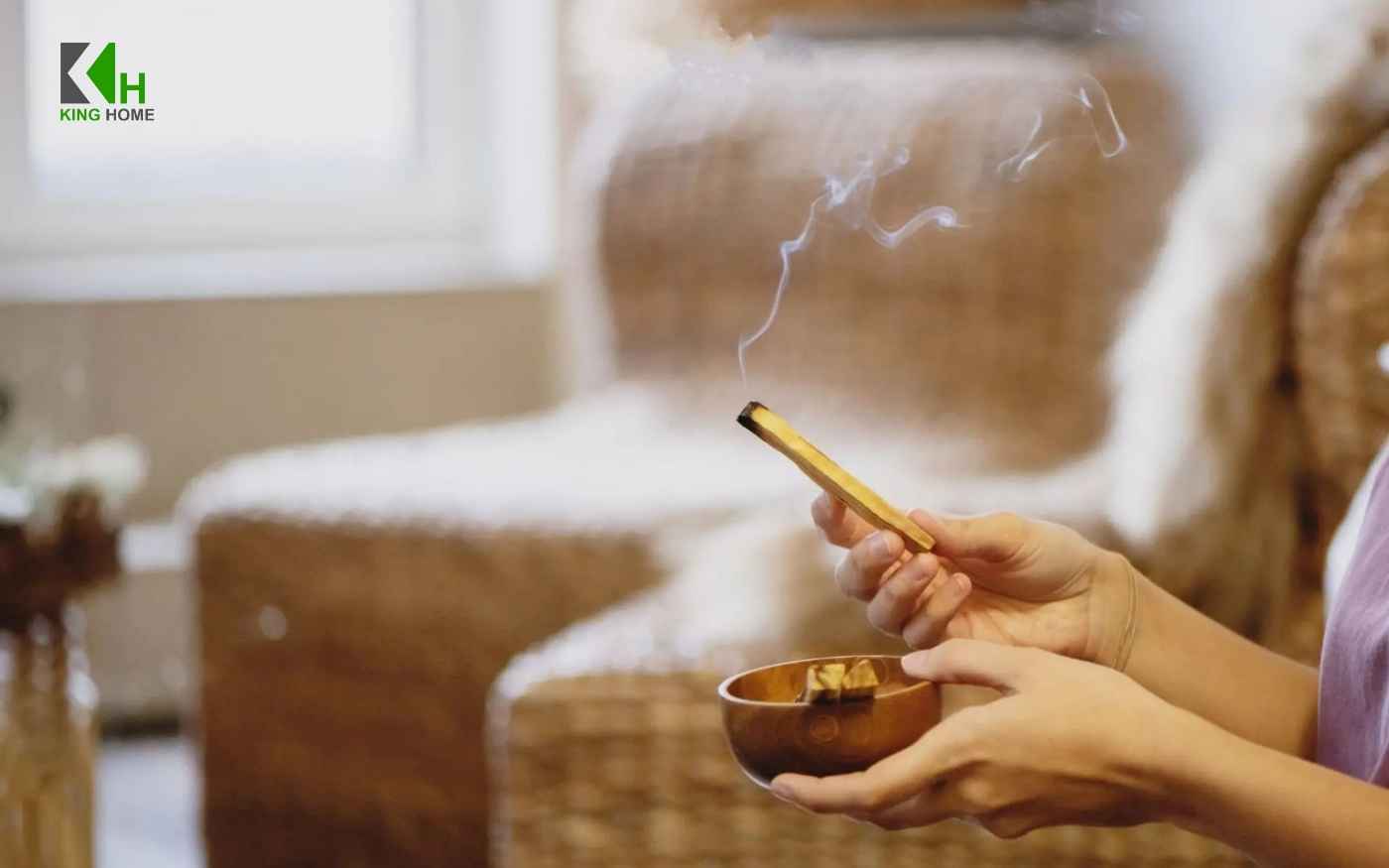 Tiến hành xông nhà đúng trình tự để không gian thông thoáng và sẵn sàng cho lễ nhập trạch