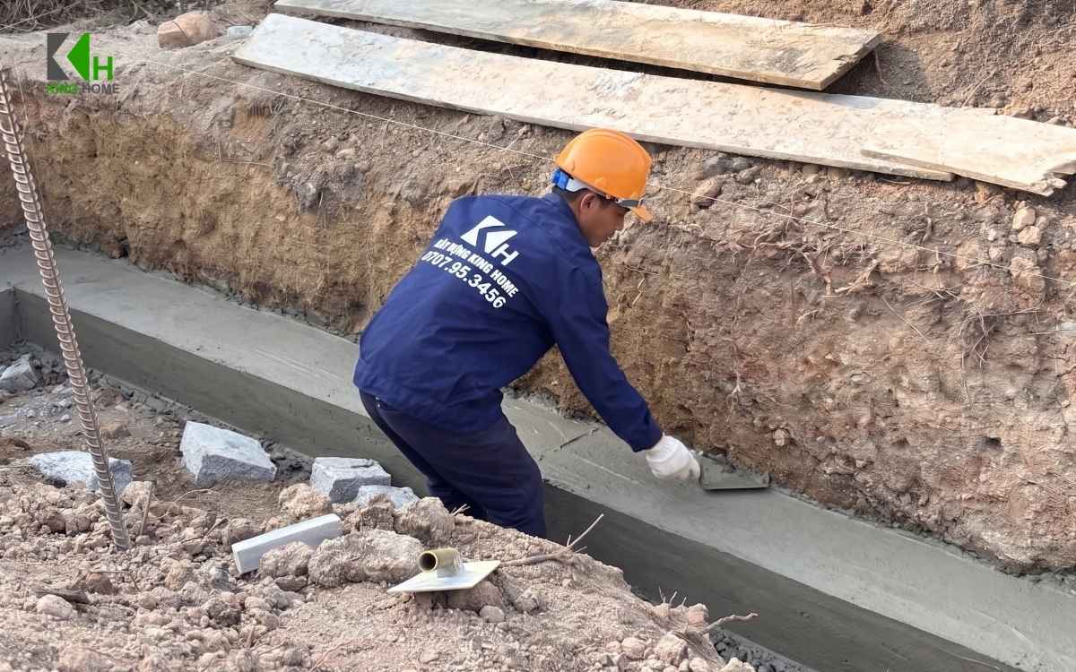 Đà kiềng đóng vai trò quan trọng trong việc giữ ổn định hệ thống cột và hỗ trợ đỡ tường trong kết cấu công trình
